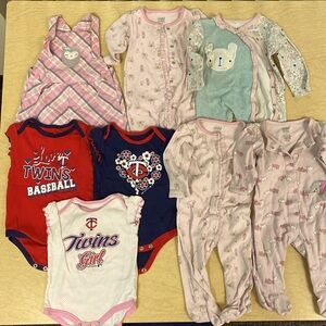 8 piece baby girl bundle; 6-9 months; summer, spring; Minnesota Twins